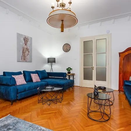 1 Bedroom Lovely In Appartamento