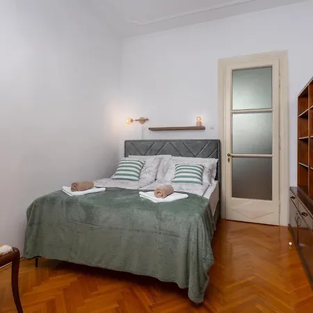 Appartamento 1 Bedroom Lovely In *