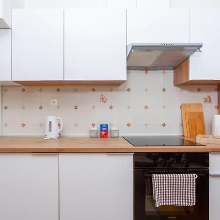 1 Bedroom Lovely In Appartamento