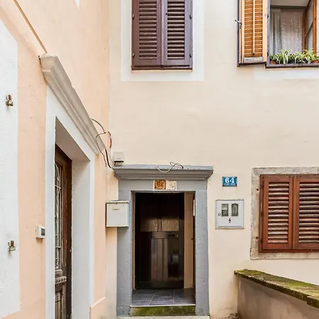 1 Bedroom Lovely In * Lovran