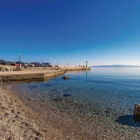 Apartman 1 Bedroom Lovely In