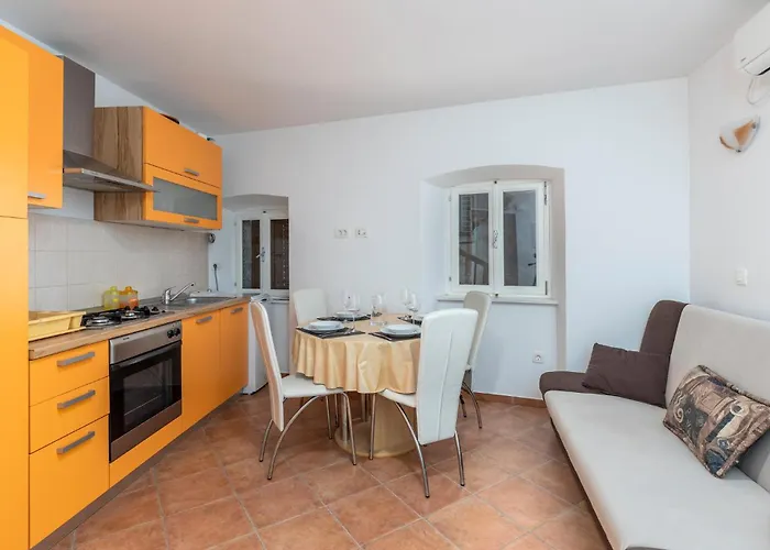 Appartamento 1 Bedroom Lovely In Laurana