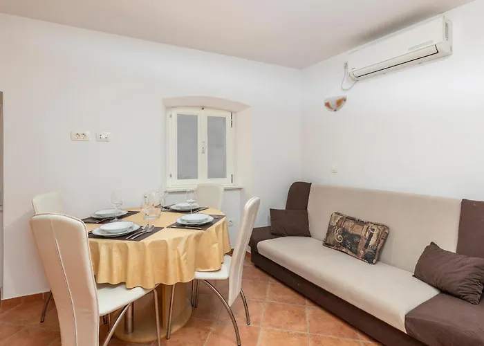 1 Bedroom Lovely In