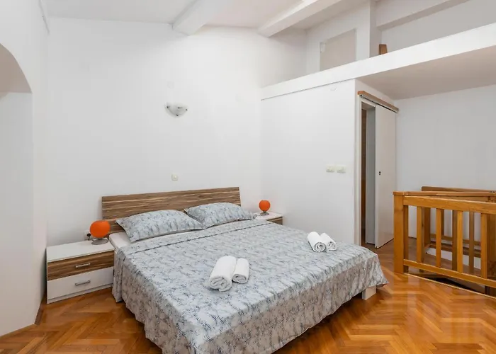Appartamento 1 Bedroom Lovely In Laurana